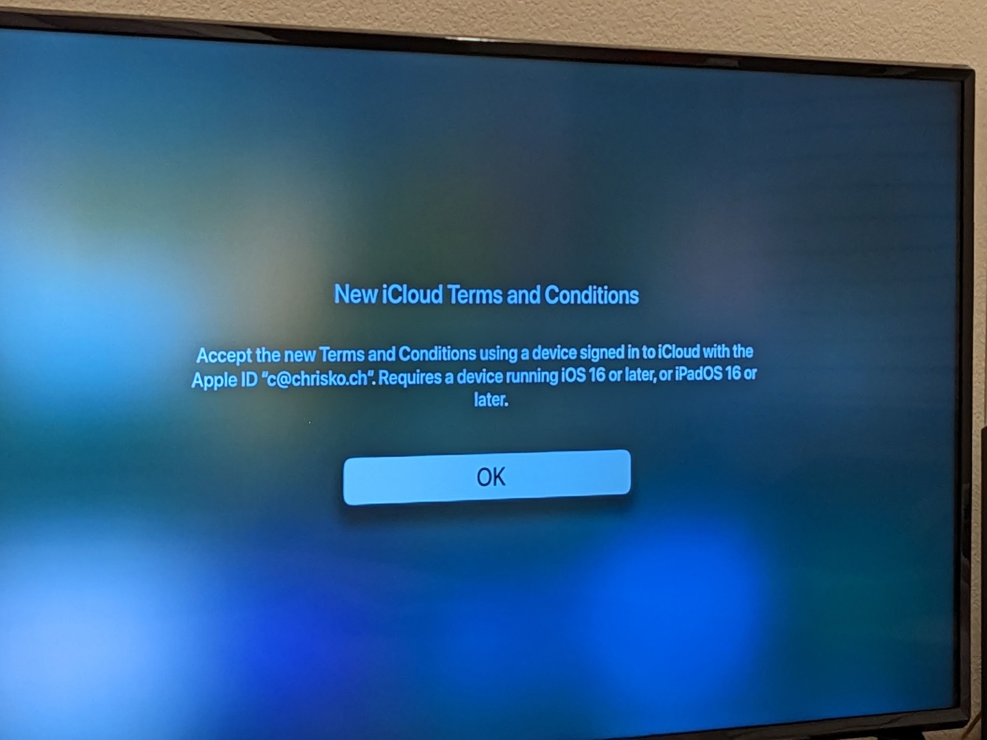 在 Apple TV 上接受 iCloud 的条款